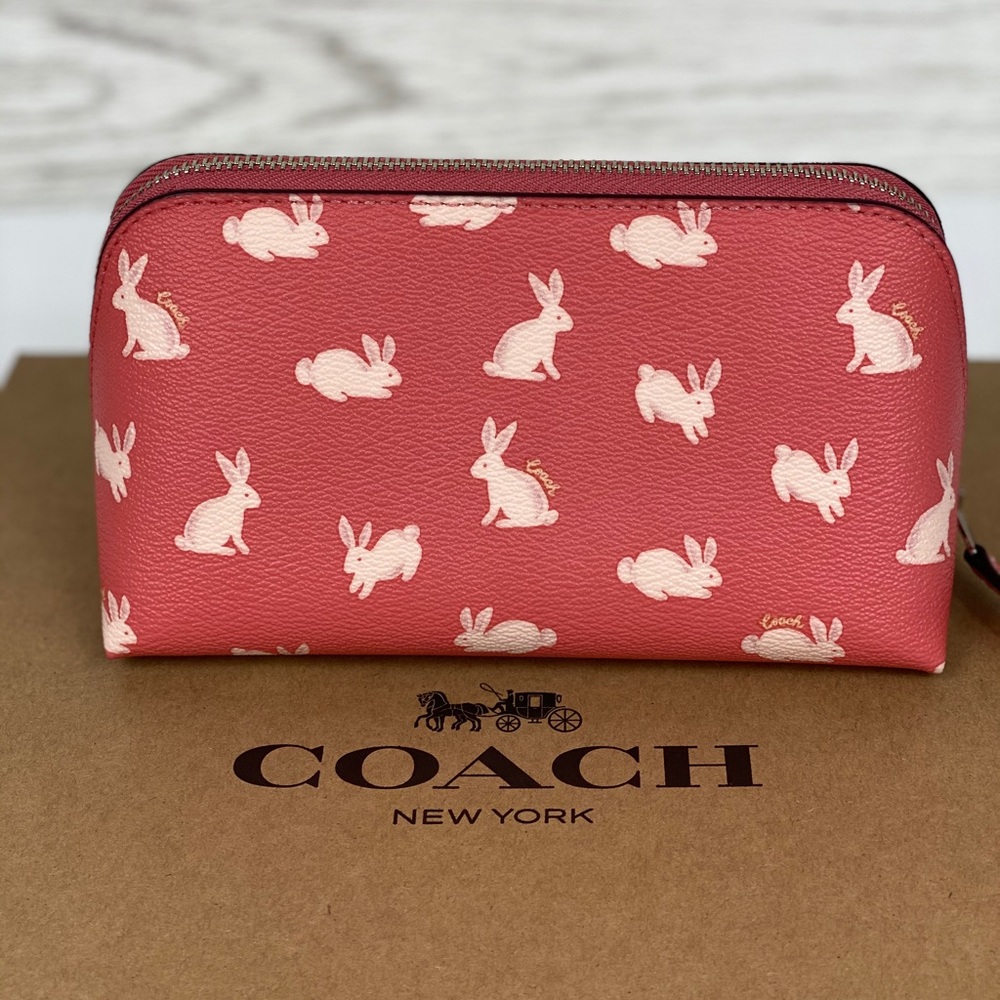 🐰Coach Cosmetic Case With Bunny Script - Picture 4 of 8